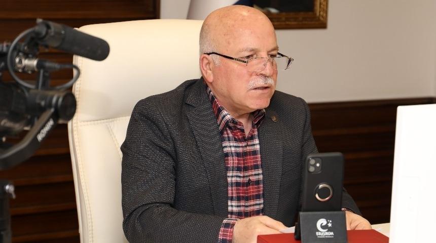 Başkan Sekmen&rsquo;den sosyal medyada dijital halk g&uuml;n&uuml; buluşması