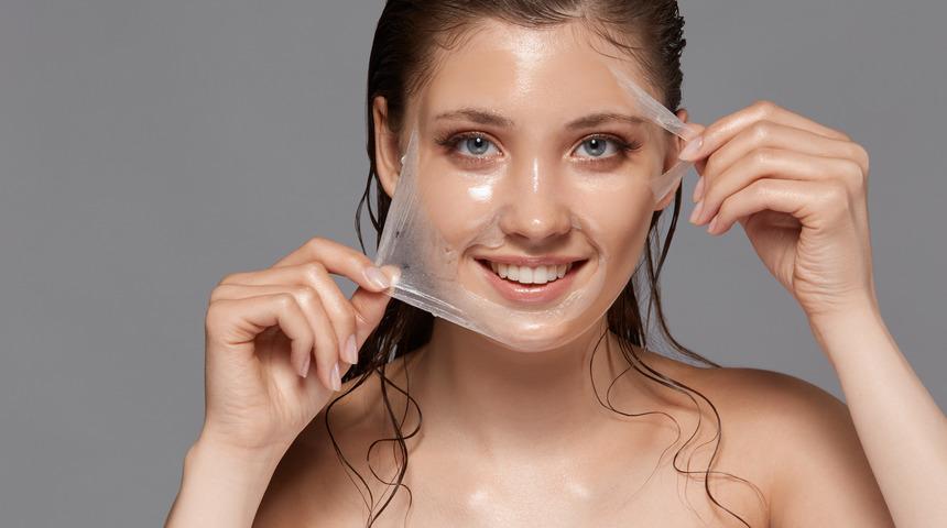 Meğer cildiniz bu y&uuml;zden kuruyormuş! Bu 4 altın kural sayesinde...