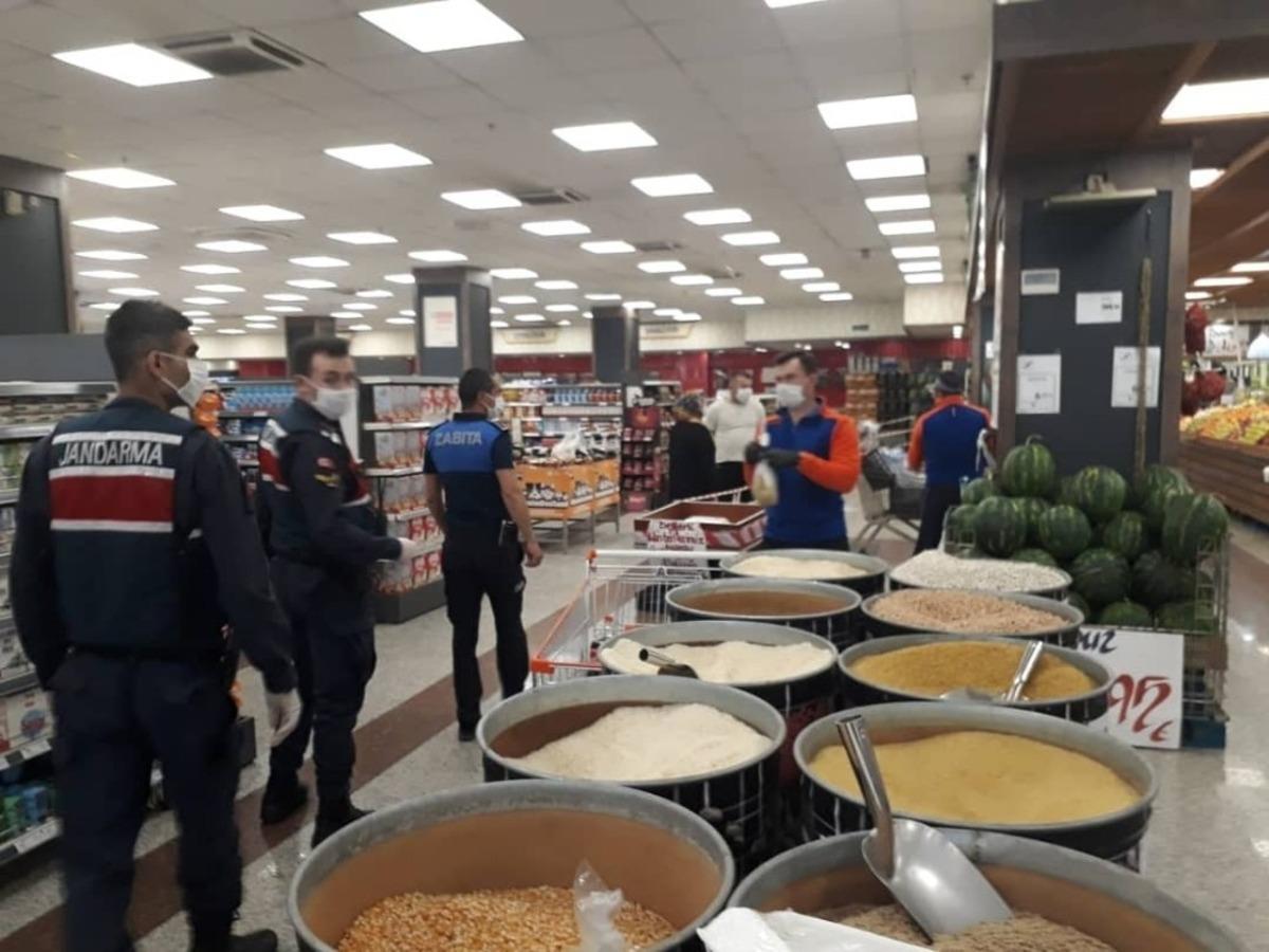 D&uuml;zce&rsquo;de hafta sonu sıkı denetim uygulandı