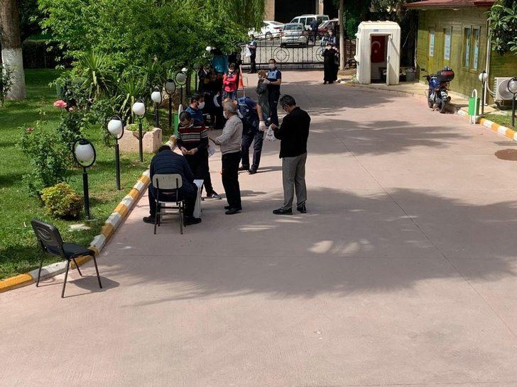 Belediyeden hayırsever işadamlarına jest G4