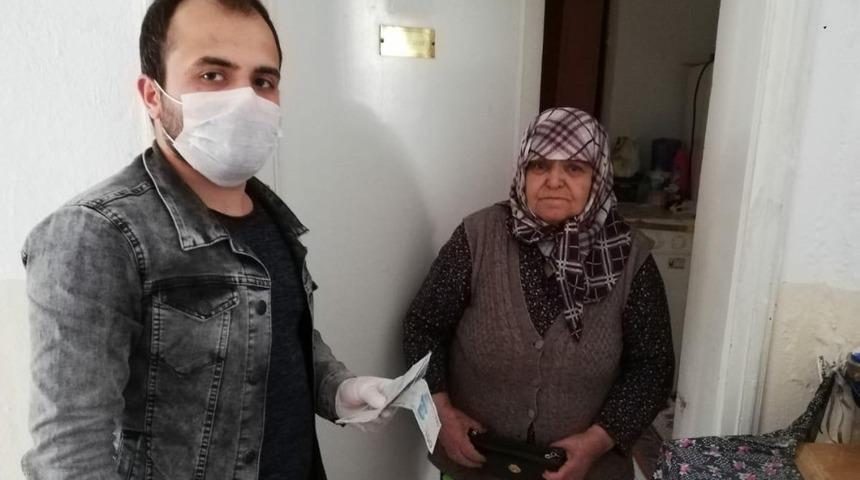 ’Biz Bize Yeteriz Türkiyem’ kampanyasına Behane teyzeden anlamlı destek