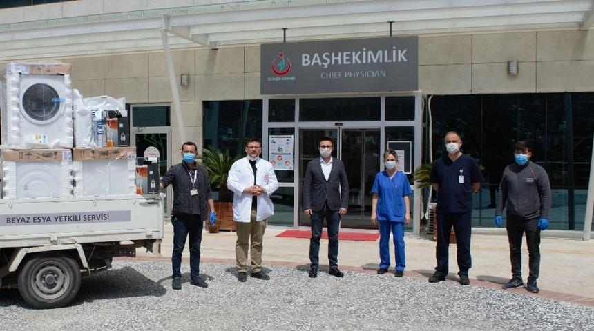 Antalyalı iş adamlarından hastaneye beyaz eşya yardımı
