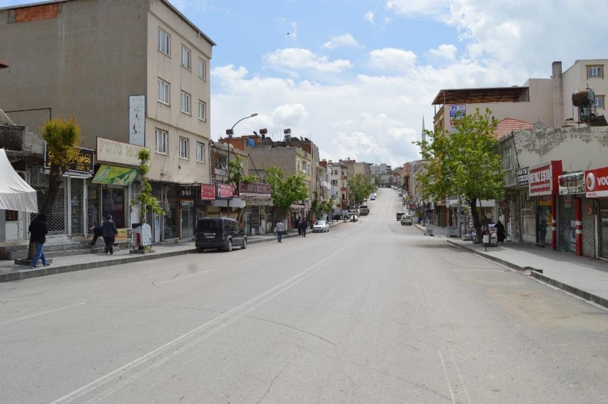 Tedbirler sonrası Besni&rsquo;de sessizlik hakim oldu