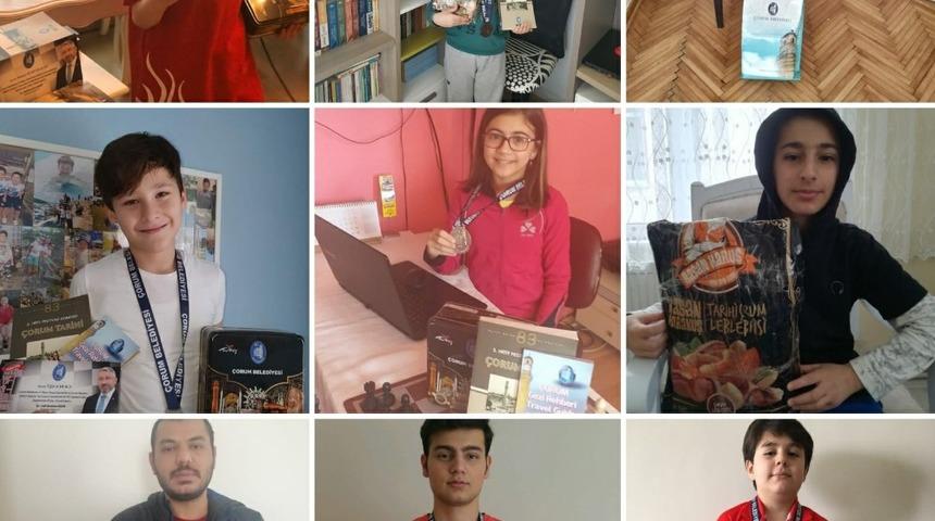 Satranç turnuvasında dereceye girenler ödüllerini aldı