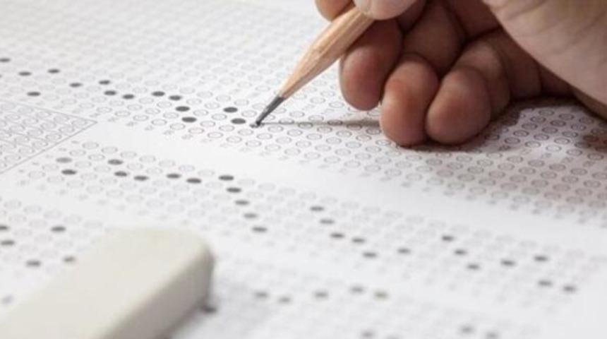 Y&Ouml;K'ten flaş YKS ve TYT a&ccedil;ıklaması! Baraj d&uuml;ş&uuml;r&uuml;ld&uuml;, s&uuml;re uzatıldı