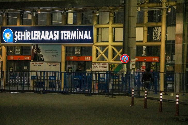 Kısıtlamanın kalktığı Antalya’ya gece yarısından itibaren girişler başladı G1