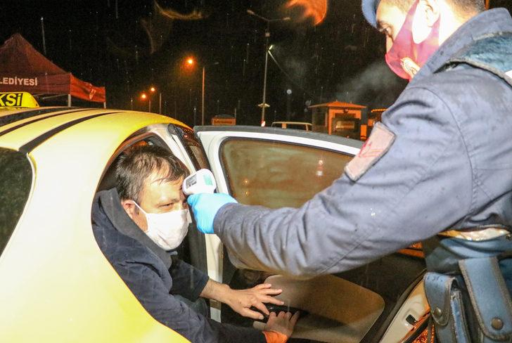 Kısıtlamanın kalktığı Antalya’ya gece yarısından itibaren girişler başladı G4