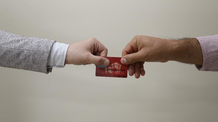 Gaziemir&rsquo;de berberlere nefes aldıran destek