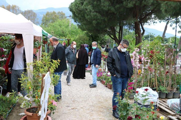 Koronavirüs sayesinde balkonlar bahçelere dönüştü G5