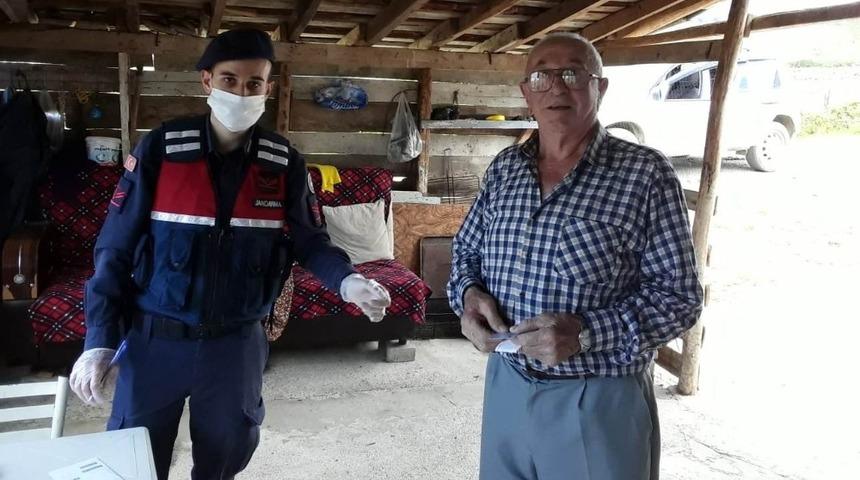 Kaymakam Zaman: &ldquo;Yeter ki sizler evinizde kalın, biz ayağınıza geliriz&rdquo;