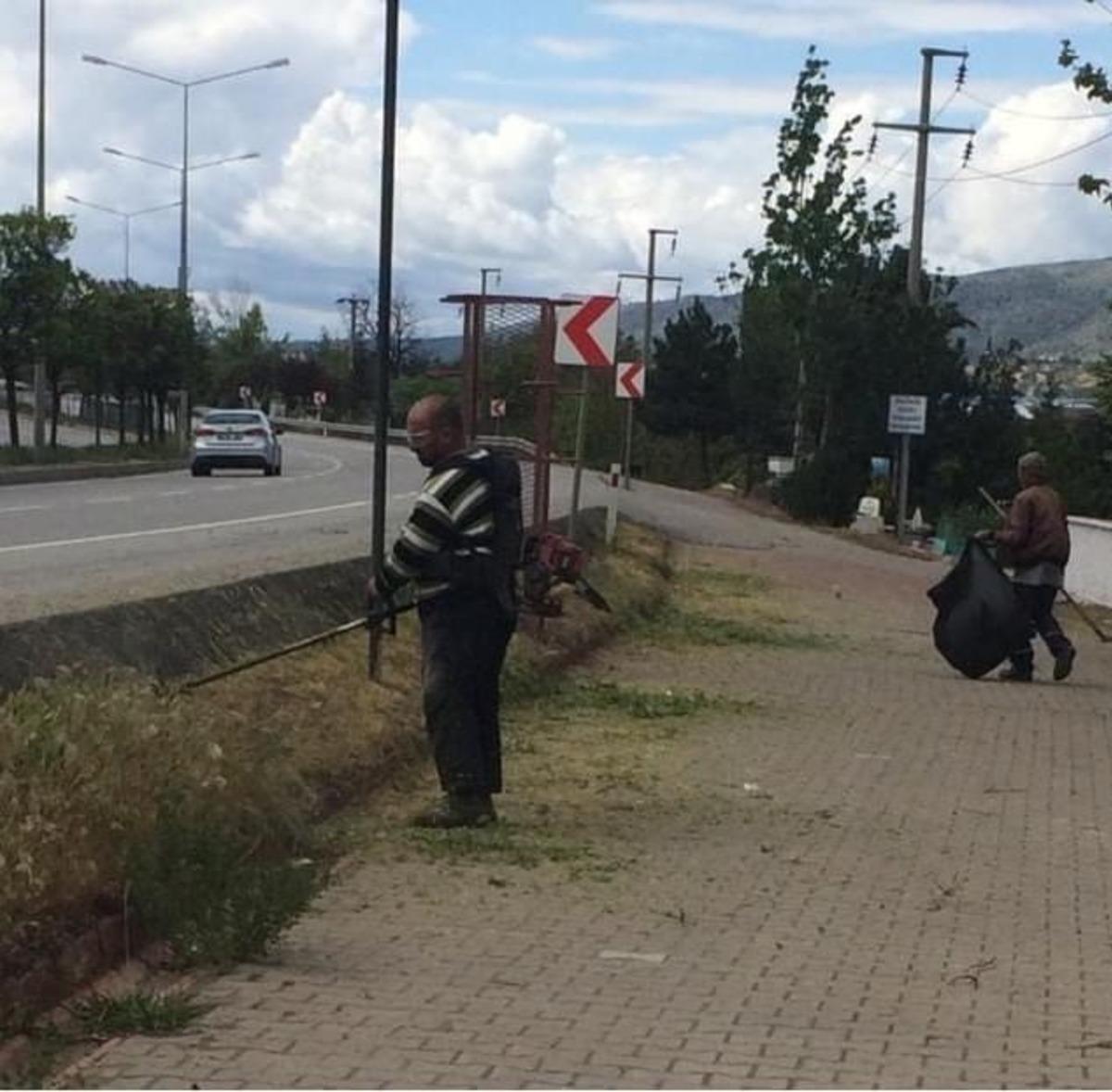 Kırıkkale&rsquo;de mezarlıklar bakıma alındı