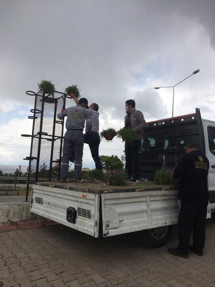 Kırıkkale’de mezarlıklar bakıma alındı G4