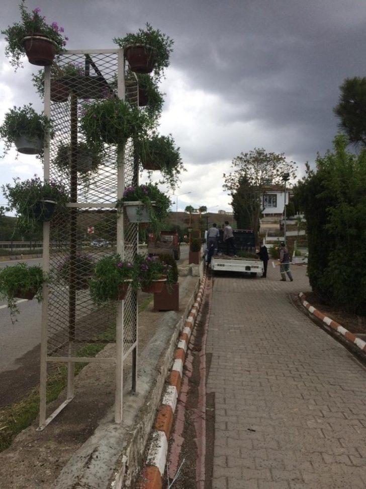 Kırıkkale’de mezarlıklar bakıma alındı G5