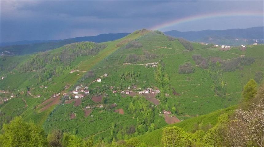 Karadeniz&rsquo;de g&ouml;kkuşağı g&uuml;zelliği