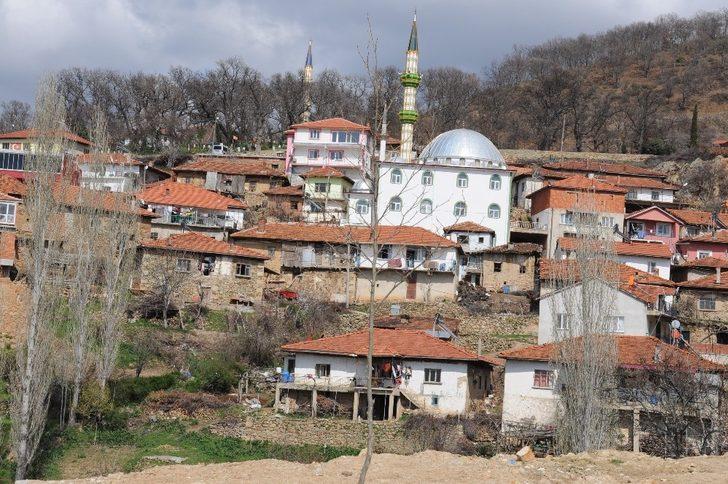 2 kişide koronavirüs çıkınca 29 ev karantinaya alındı G3