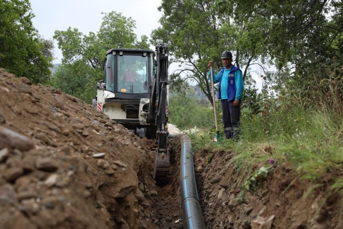ASKİ Sultanhisar&rsquo;da &ccedil;alışmaya devam ediyor