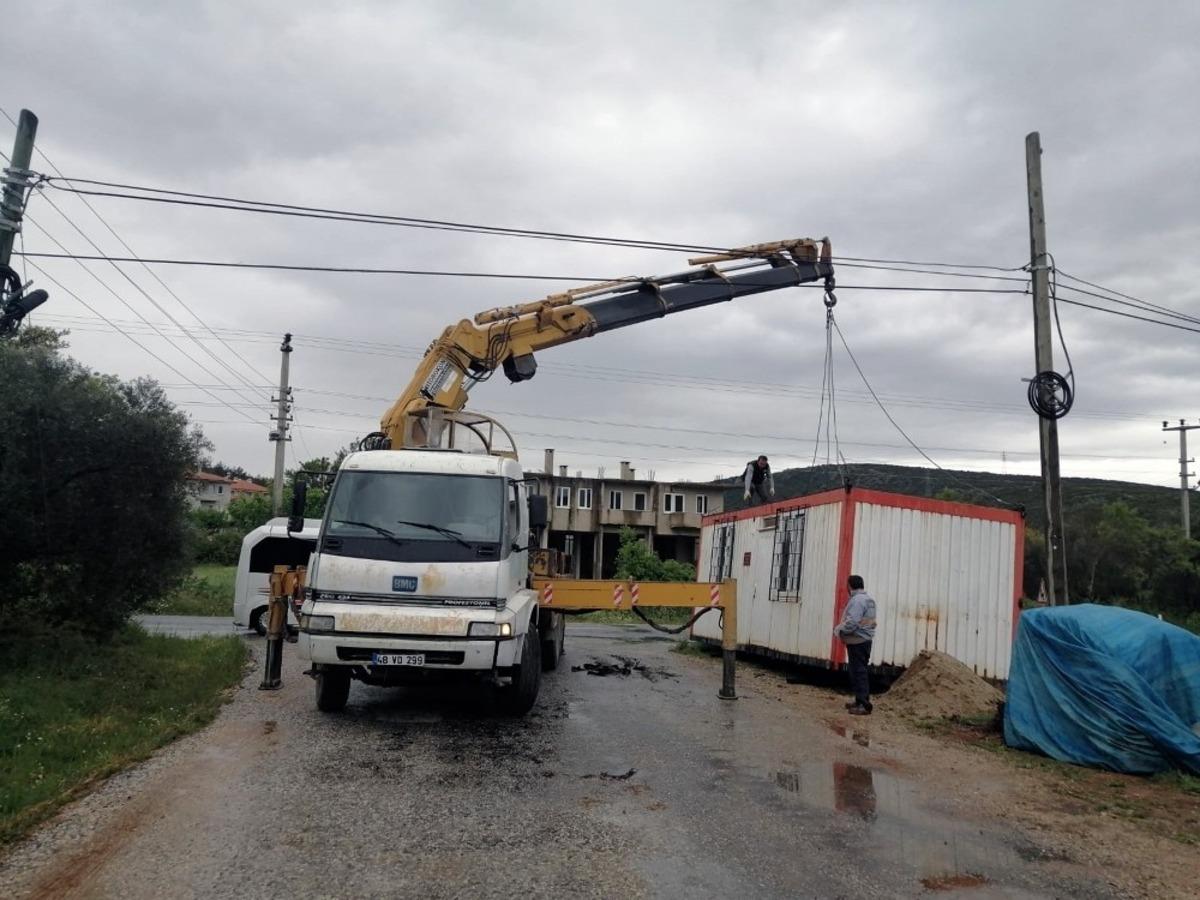 G&ouml;t&uuml;rd&uuml;ğ&uuml; gibi geri getirdi