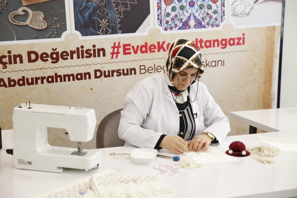 Sultangazi&rsquo;de "Neşeli Etkinlikler Saati"