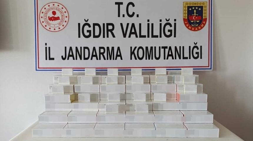 Iğdır'da ka&ccedil;ak elektronik sigara t&uuml;t&uuml;n&uuml; operasyonunda 5 kişi yakalandı