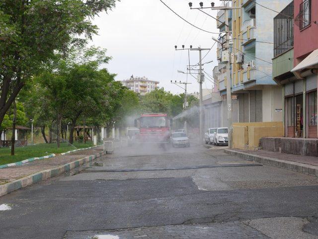 Haliliye’de cadde ve sokaklar yıkandı