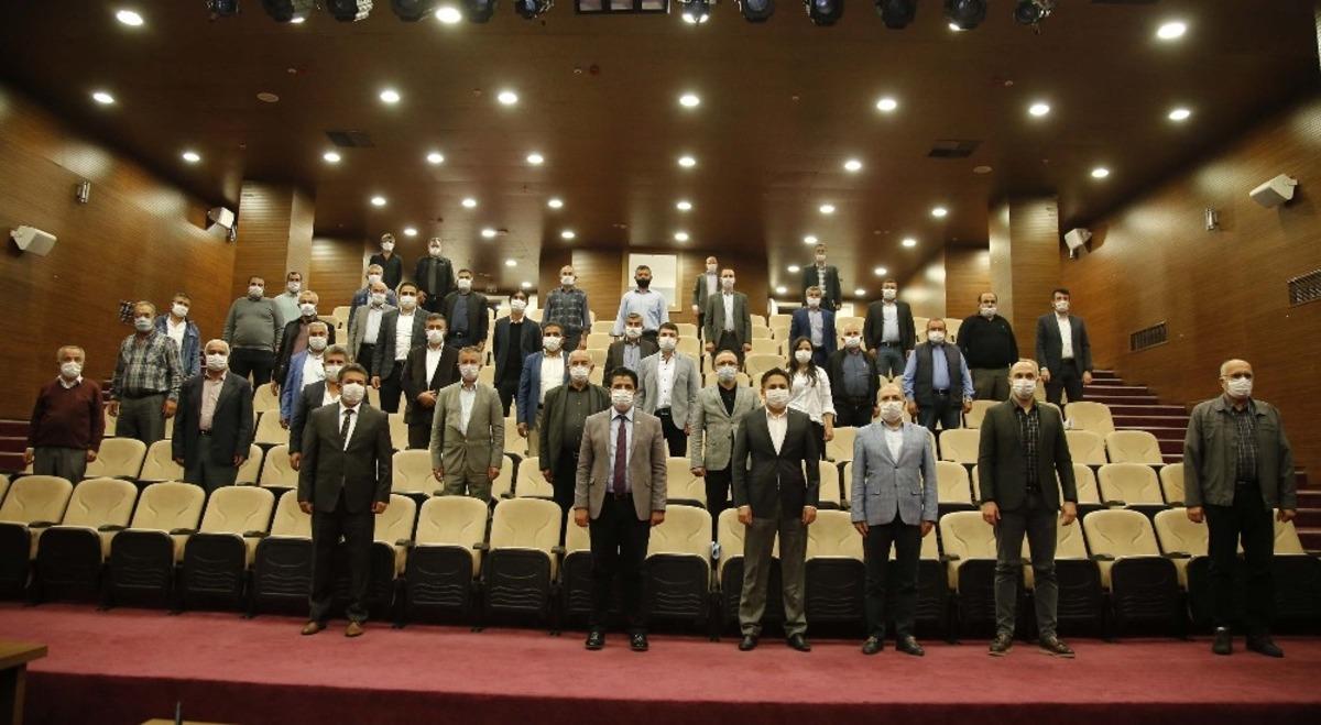 D&ouml;şemealtı&rsquo;nda sorunlar ve &ccedil;&ouml;z&uuml;m &ouml;nerileri konuşuldu