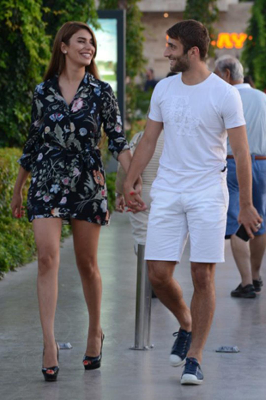 Ebru Şancı Alpaslan &Ouml;zt&uuml;rk &ouml;n balayında