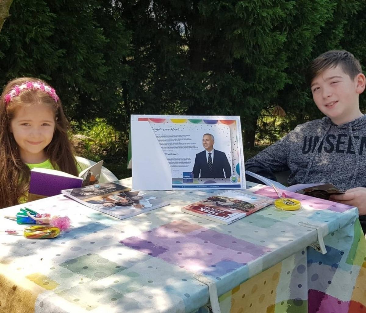 Başkan Babaoğlu miniklerin y&uuml;z&uuml;n&uuml; g&uuml;ld&uuml;rd&uuml;