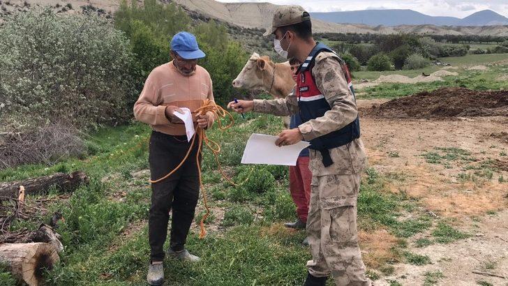 Yaşlı vatandaşlardan jandarmaya dua G3