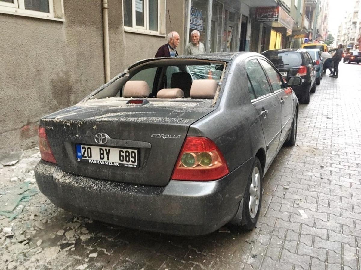 Aydın&rsquo;da eski evler tehlike sa&ccedil;ıyor