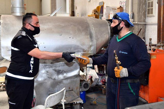 Isparta&rsquo;da 22 g&uuml;nde 2 milyon 151 bin maske dağıtıldı 1