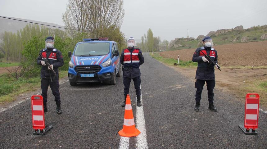 'Geçmiş olsun' ziyaretine gitmişlerdi! 47 kişi karantinaya alındı
