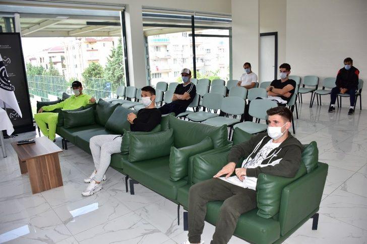 Manisa FK perşembe günü topbaşı yapıyor G4