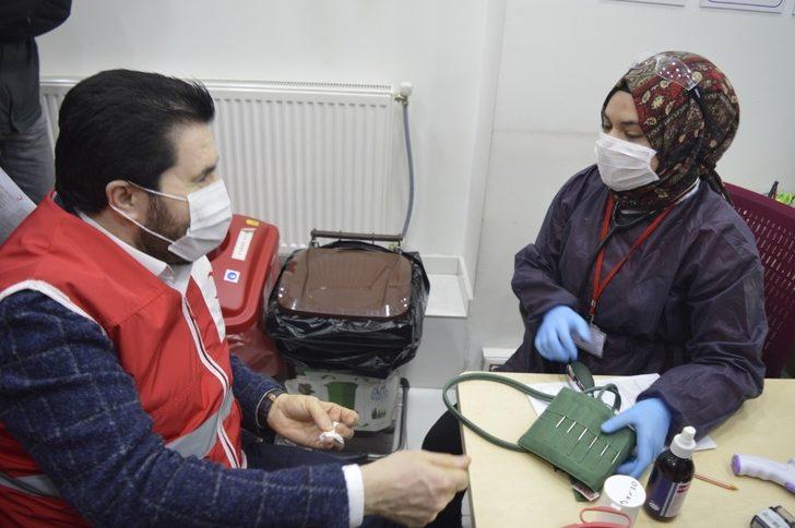 Ağrı Belediyesi’nden Kızılay’a kan desteği G5