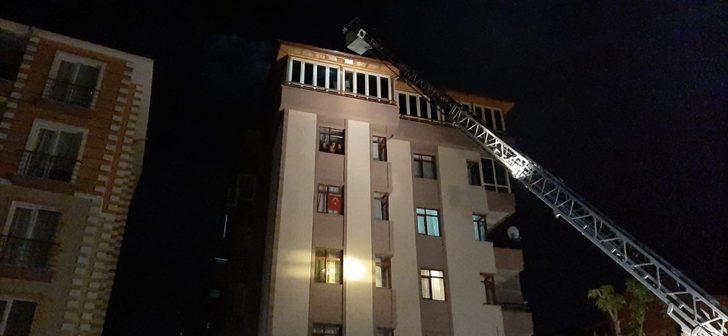 Çatı yangını paniğe neden oldu G3