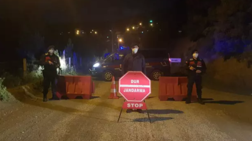 Manisa Salihli'de bir mahalle koronavirüs nedeniyle karantinaya alındı