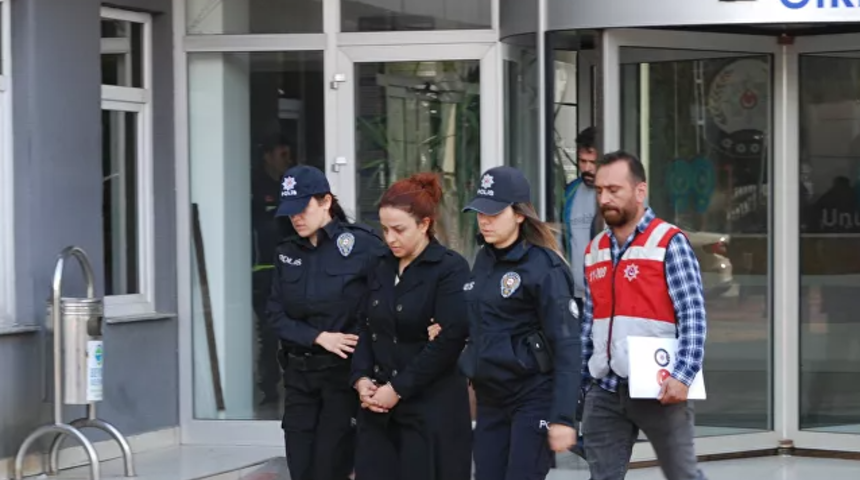 Fetullah G&uuml;len'in yeğeni Zeynep G&uuml;len'e tahliye!