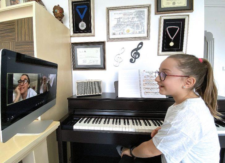 Müzik eğitimi mesafe tanımıyor G2