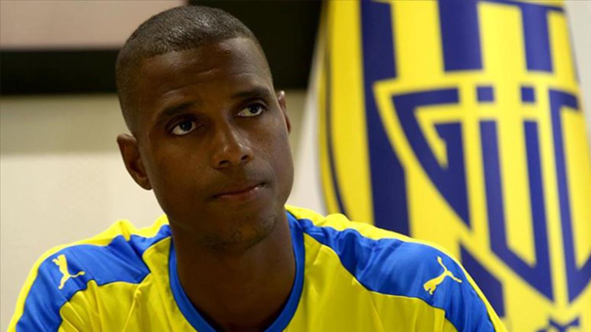 Ankarag&uuml;c&uuml;'nde Ricardo Faty koronavir&uuml;se yakalandı
