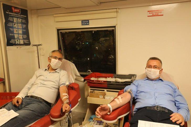 Başkan Işıksu kan verdi bağış çağrısı yaptı G3