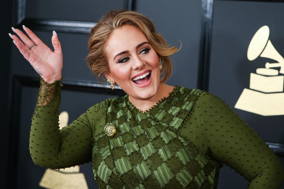 Adele verdiği kilolarla yine g&uuml;ndemde! Son halini paylaştı