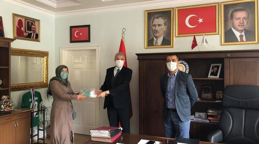 Belediye personeline maske