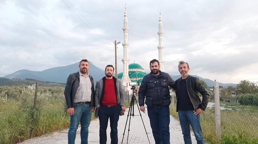 Akşam ezanlarını canlı yayınlıyorlar