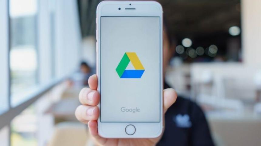 Google Drive Touch ID ve Face ID özelliğine kavuştu