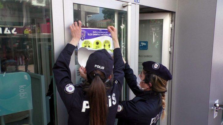 Nazilli polisi sosyal mesafeye dikkat çekti G1