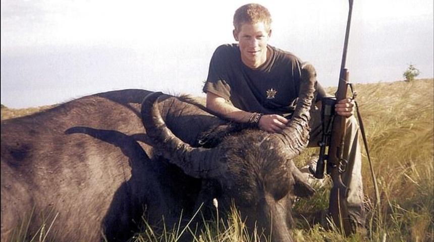 Prens Harry eşi Meghan'ı memnun etmek i&ccedil;in bunu da yaptı