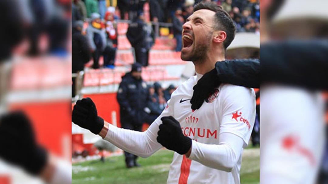 Olimpiakos&rsquo;un hedefi Sinan G&uuml;m&uuml;ş