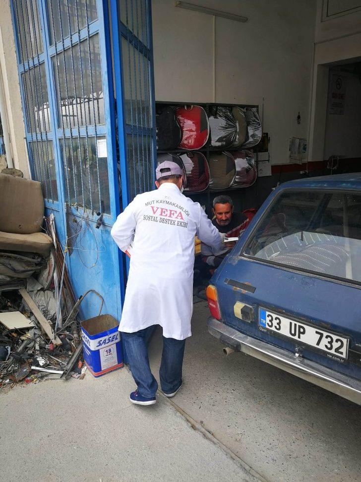 Mut’ta sanayi esnafına maske dağıtıldı G2