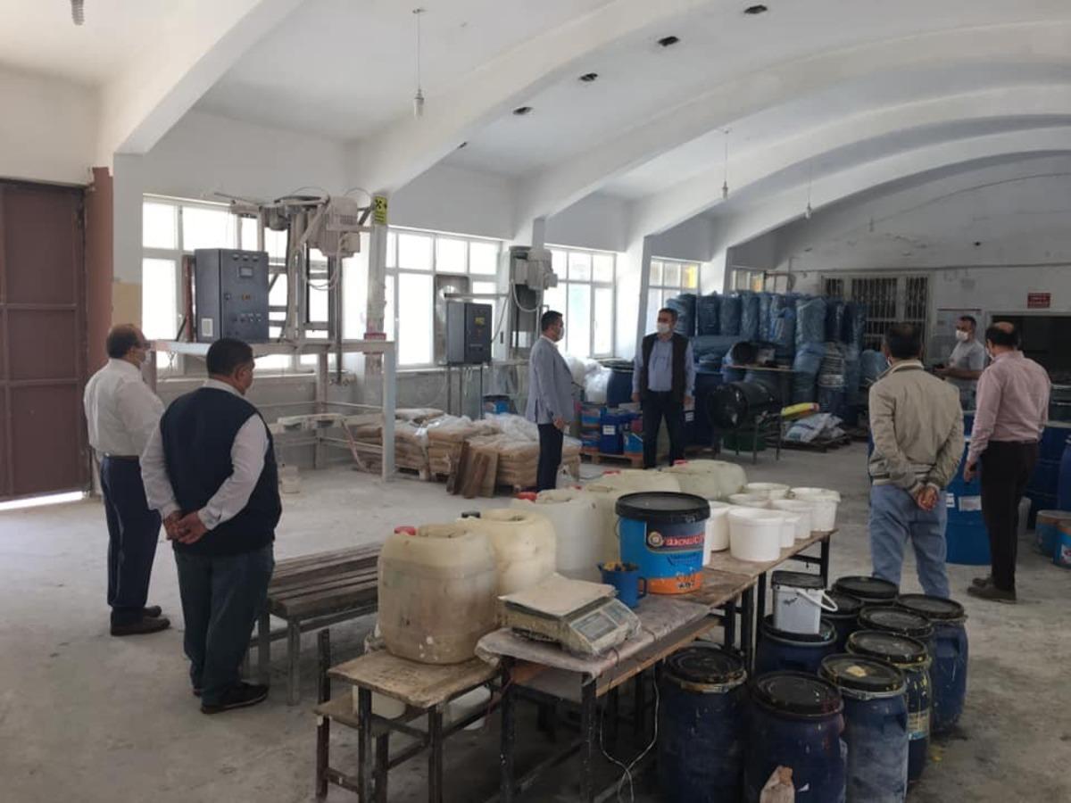 Liseli &ouml;ğrenciler 36 ton dezenfektan &uuml;retti