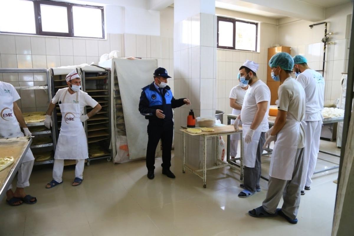 Zabıta ekipleri fırınları denetledi