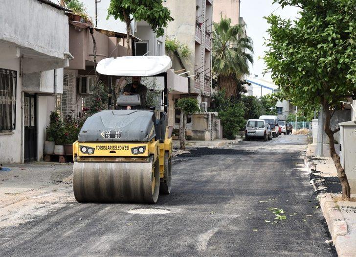 Toroslar’da yol çalışmaları devam ediyor G3